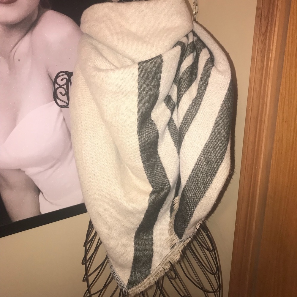 Zara Blanket Scarf